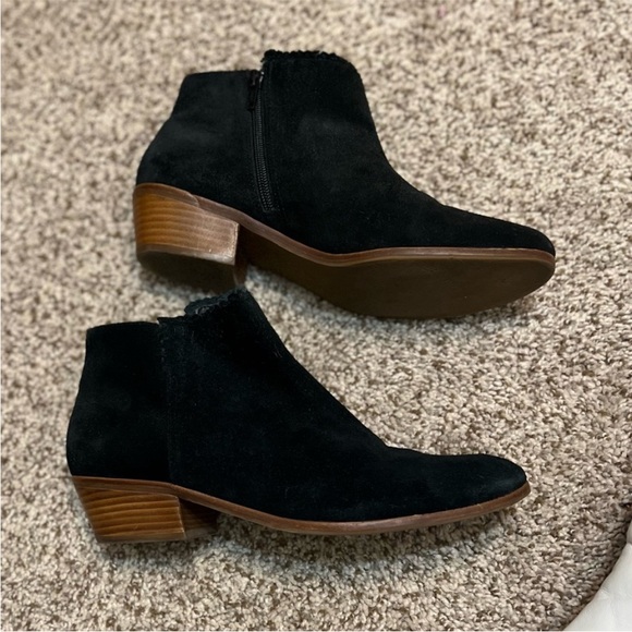Jack Rogers Shoes - Black Suede Ankle Boots Jack Rogers Size 9M Side Zipper